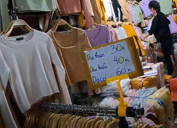 Cách lấy quần áo giá rẻ chợ Ninh Hiệp