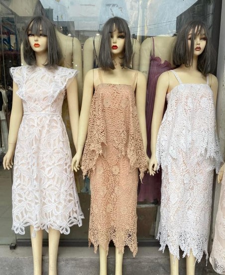 mẫu váy ren đẹp tại chợ ninh hiệp